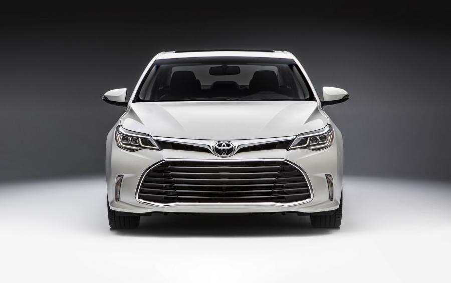  Toyota Avalon 2015 года  (фото 4 из 9)